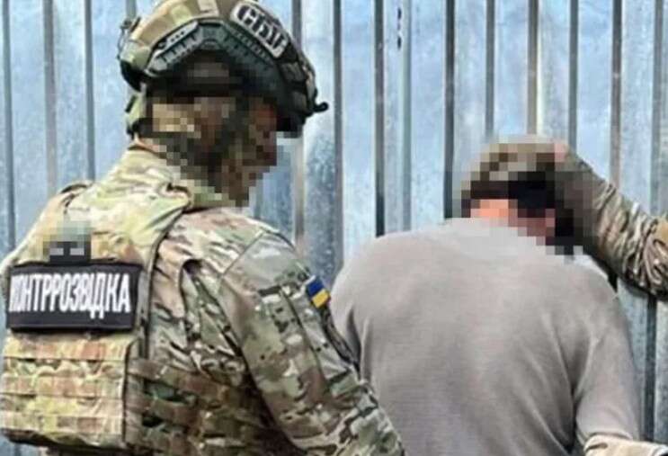 Security Service of Ukraine arrested an enemy spotter who facilitated Russian strikes on Kherson