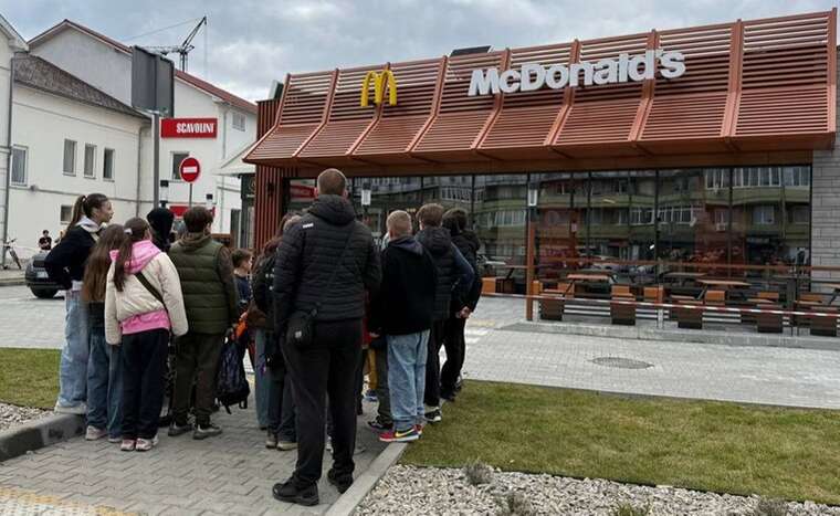 В Ужгороді відкрили перший на Закарпатті ресторан мережі McDonald’s