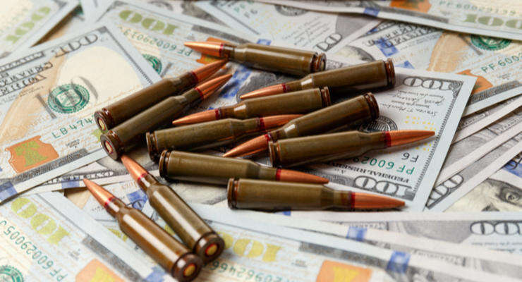 From bribery to rear: mobilization as a tool to escape responsibility