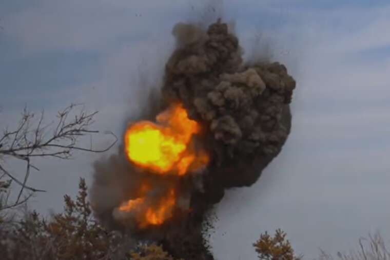 In Kherson, explosions are heard: enemy artillery shelled the Central and Korabelnyi districts