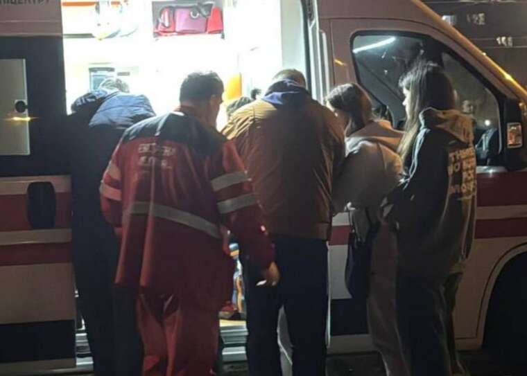 Атака по Дніпру: загинули двоє, ще 16 людей постраждало, серед них — троє дітей