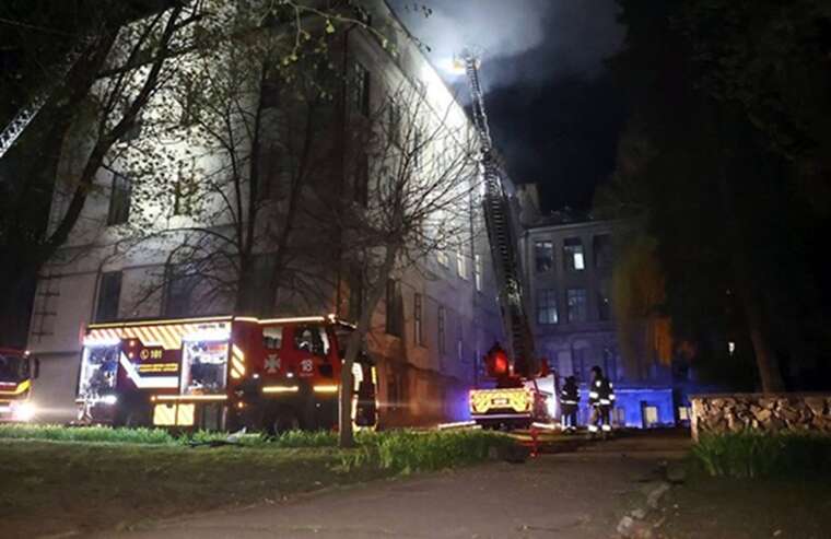 Атака на Дніпро: в мережі з’явилося відео прильотів