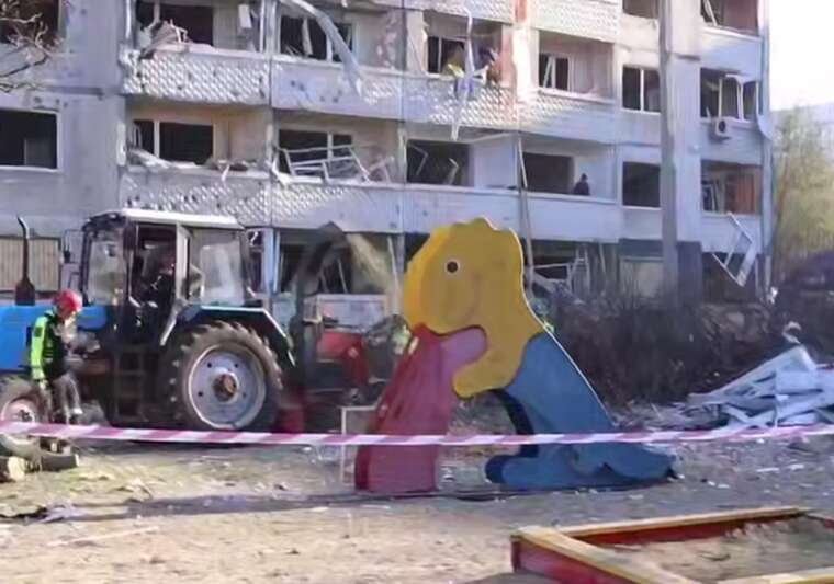 Російська ракета в Харкові вибухнула в повітрі, уражаючи цивільні об’єкти, — прокуратура