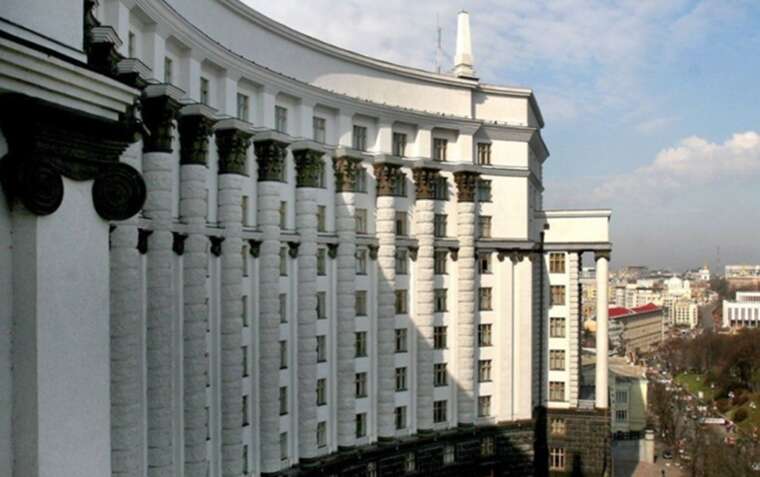 Податкова побачить усе: Кабмін схвалив законопроєкт про реєстр банківських рахунків і сейфів українців