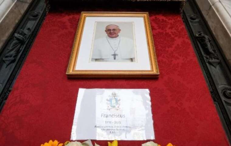 Ватикан опубликовал завещание Папы Римского Франциска