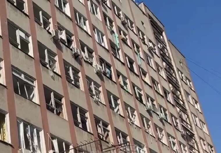 Ранкові кадри з Одеси: місто ліквідовує наслідки атаки «шахедів»