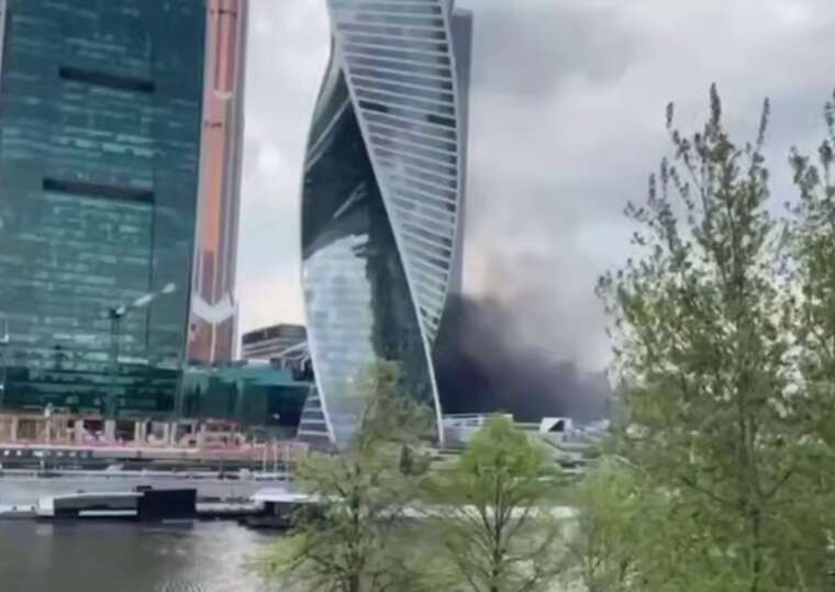 У Москві біля «Москва-Сіті» вибухнув автомобіль