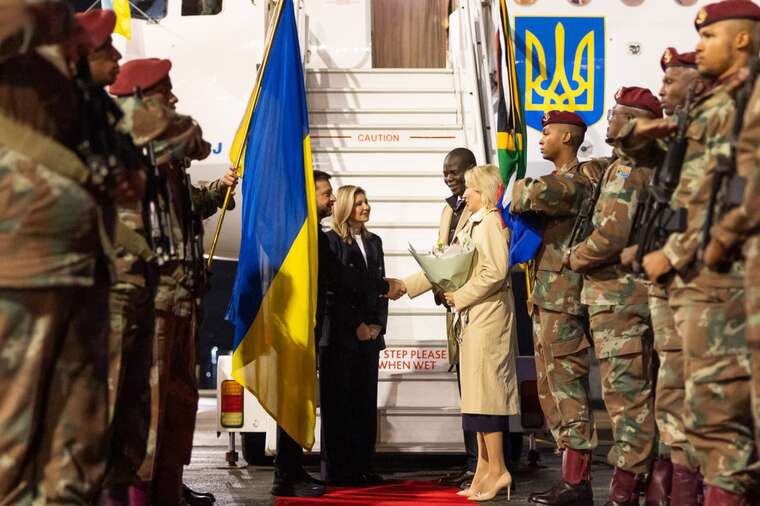 Президент Зеленський уперше прибув з візитом у ПАР