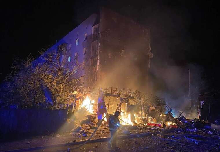 Масована ракетна атака РФ: Зеленський доручив Умєрову терміново зв’язатися із союзниками