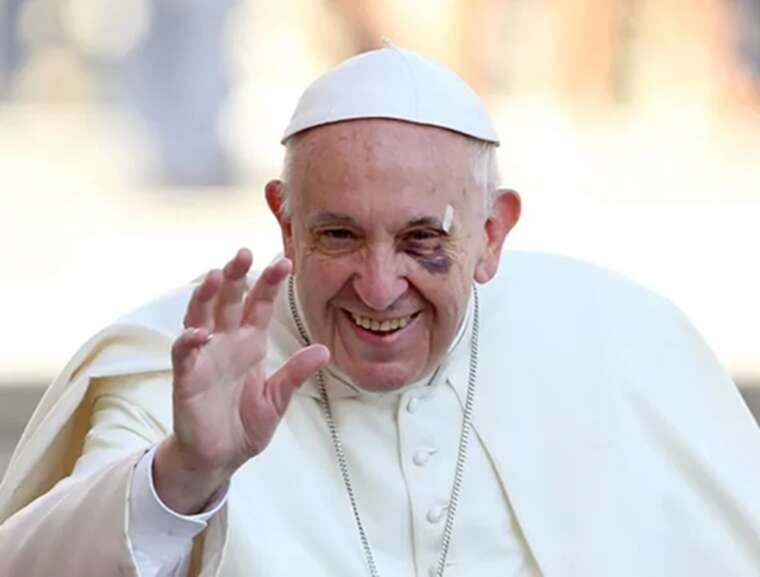 Перед смертю Папа Франциск пожертвував усі свої гроші дитячій в’язниці, – The Economist