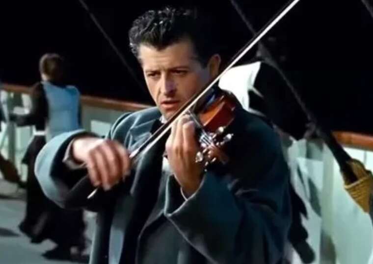 На аукціоні продали скрипку з кінофільму «Титанік»