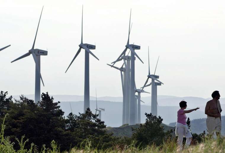 У середині квітня електромережа Іспанії повністю перейшла на поновлювані джерела енергії, - ЗМІ