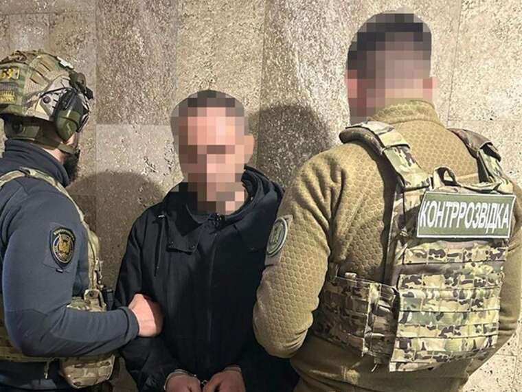СБУ затримала російського агента, який намагався спалити ТЦК у Чернігові