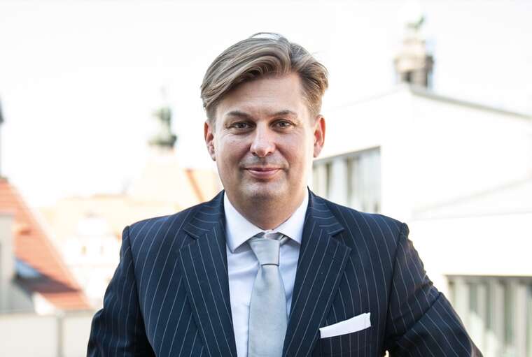 Експомічника євродепутата від "АдН" звинуватили в шпигунстві на користь Китаю