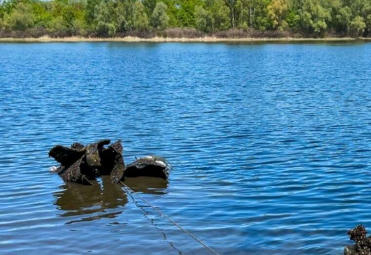 Спасатели достали обломки "Точки-У" из водоема в Киеве