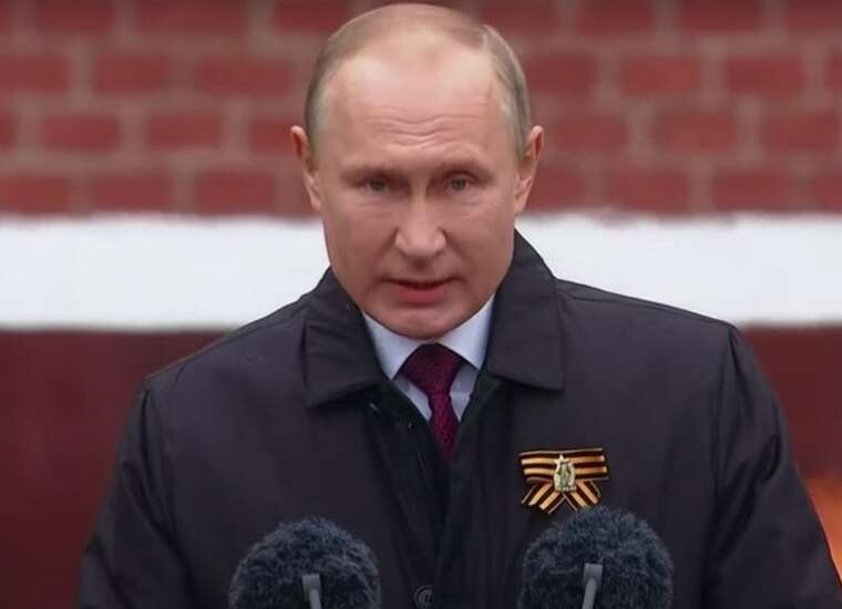 На параді 9 травня Путін не хоче ховати Сі в мавзолеї Леніна, – Politico