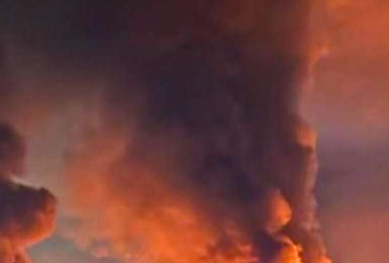 Атака "шахедів" на Одесу: пролунало понад 12 вибухів, зруйновано частину багатоповерхівки, є постраждалі