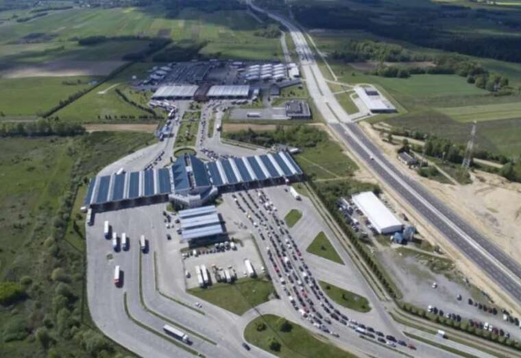 На пункті пропуску «Корчова - Краковець» з 8 травня стартує ремонт: можливі черги