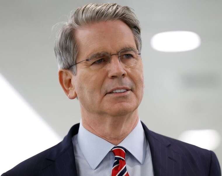 Трамп роздав Зеленському «роял-флаш», – Бессент