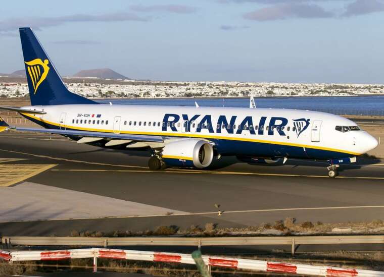 Ryanair    Boeing,     