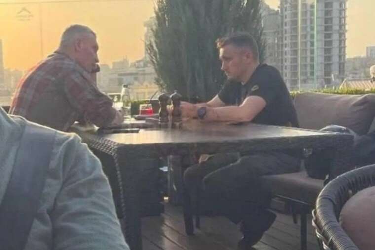 В Україні обурились знімком зустрічі Кличка й Бігуса: в редакції прокоментували