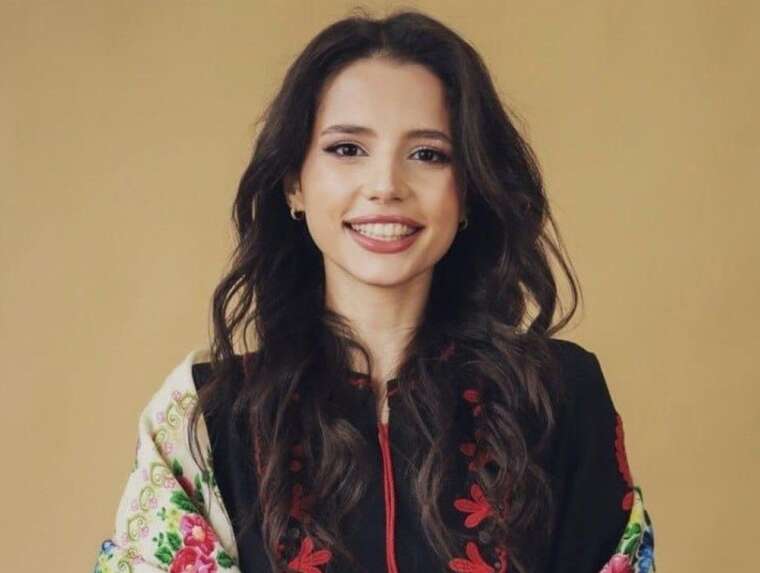 "̳ -2023"       : "  "