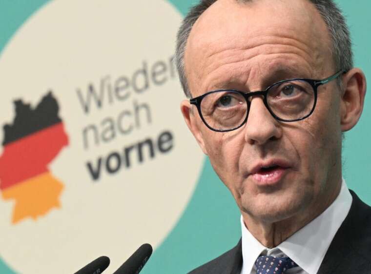 Німецькі медіа називають політичним землетрусом невдачу на виборах канцлера