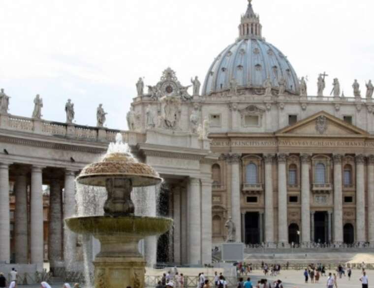 Ватикан во время конклава по выборах нового Папы отключит мобильную связь