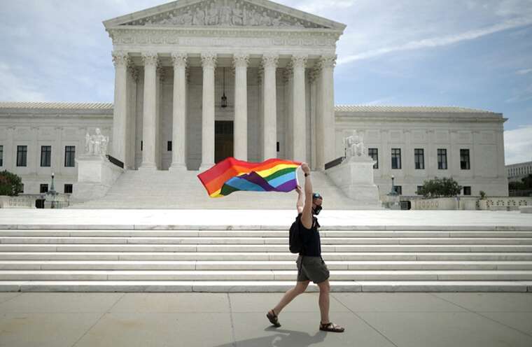 Верховный суд дал "зеленый свет" на запрет трансгендеров в армии США