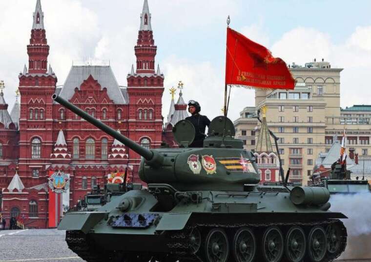 До Москви на 9 травня прямує делегація депутатів Європарламенту