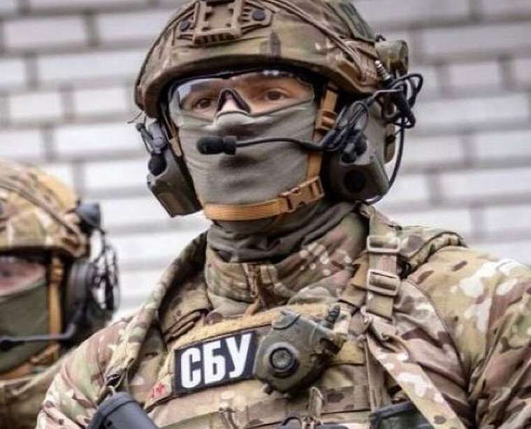 На Чернігівщині СБУ затримала таксиста, який адміністрував Telegram-канал для ухилянтів