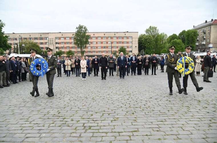 Delegations from 35 countries and the EUs chief diplomat arrived in Lviv