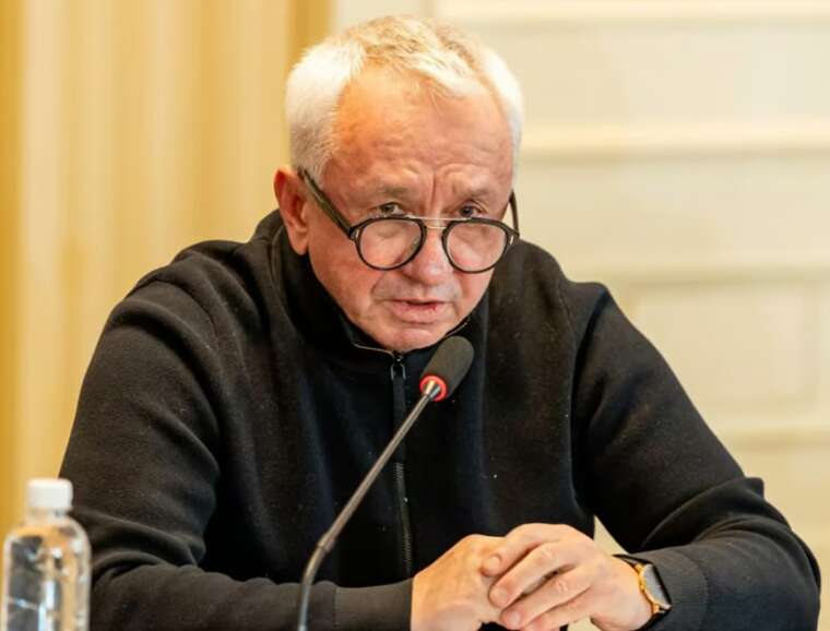 I would advise Poroshenko to take a break and calm down, — Kucherenko