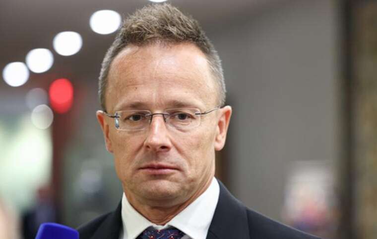 Szijjártó stated that Hungary is expelling two Ukrainian diplomats for "undercover espionage"