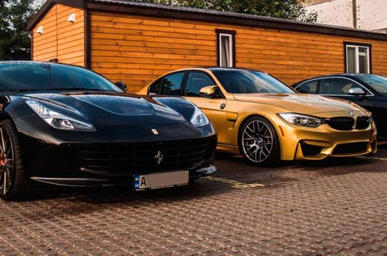 Елітні авто під час війни: що думають українці про розкіш політиків і волонтерів