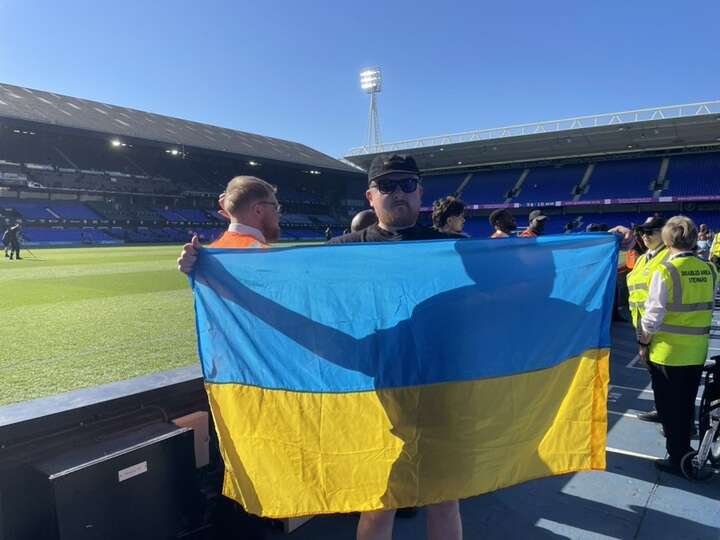 "Політична символіка": на матчі "Іпсвіч" – "Брентфорд" стюарди заборонили український прапор
