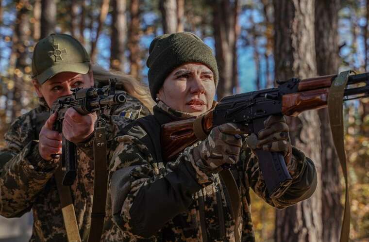 In Ukraine, draft laws are being prepared that may provide for the mobilization of women,  lawyer