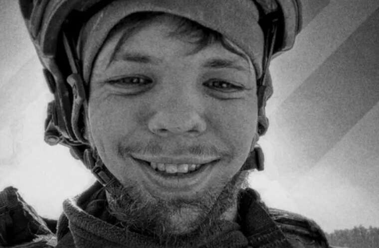 На фронті загинув стендап-комік, військовий Дмитро Скрипник