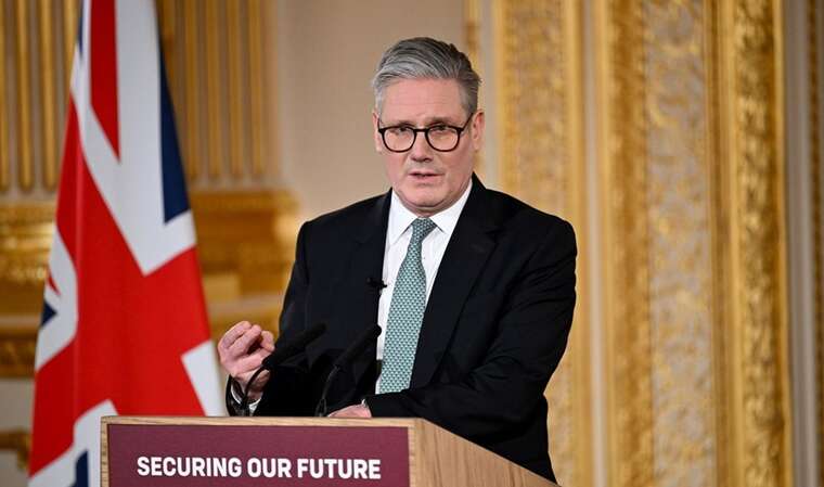 Британський прем’єр-міністр назвав неприйнятною позицію Росії щодо України