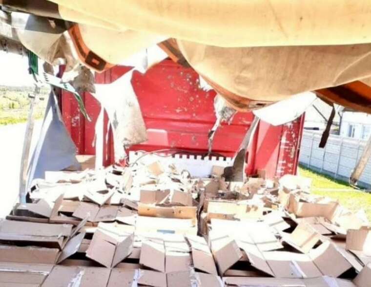 Russians in the Kherson region attacked a humanitarian truck with spaghetti and cereals using an FPV drone