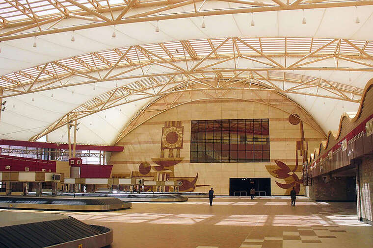 Рекламний щит вбив туристку в аеропорту Шарм-ель-Шейха