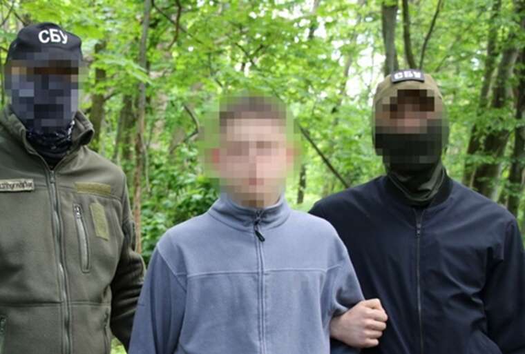 ФСБ завербовала 17-летнего подростка: СБУ предотвратила теракт в Киеве