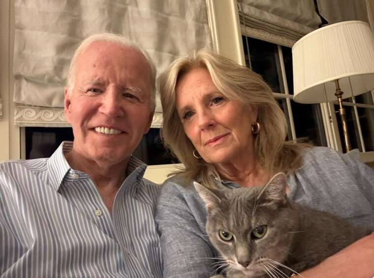 Байден опублікував свіже фото з дружиною Джилл і подякував усім за підтримку