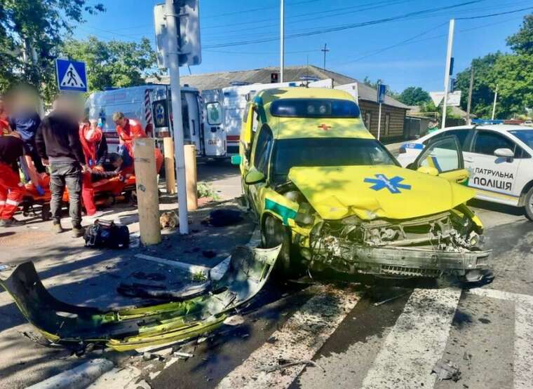 В Ізмаїлі сталася смертельна ДТП за участю «швидкої»: є загиблий і постраждалі