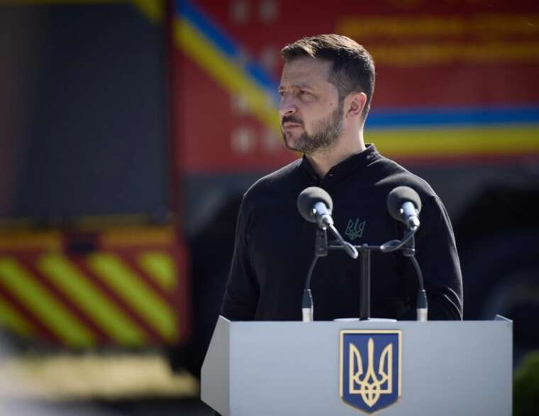 Зеленскому доверяют 74% украинцев – это самый высокий уровень среди всех политиков, – опрос