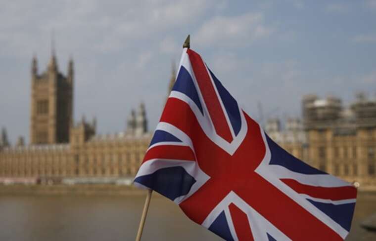 Британія оголосила про нові жорсткі санкції проти "тіньового флоту" Росії