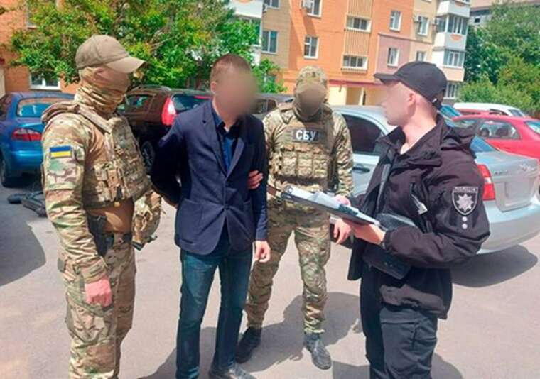 Запорізький студент допомагав ухилянтам виїхати за кордон