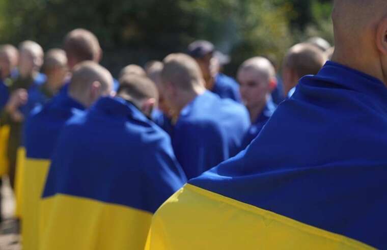 Обмін «1000 на 1000»: Україна відправила двох колаборантів з Івано-Франківщини