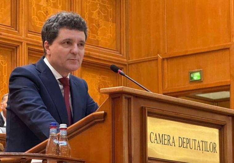 Новообраний президент Румунії Нікушор Дан офіційно склав присягу