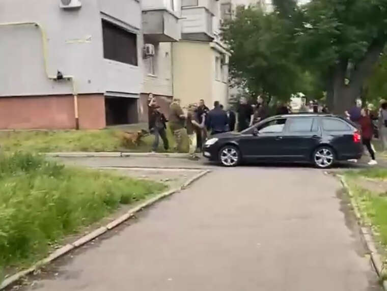 Конфлікт з військкомами в Черкасах: цивільним загрожує стаття за хуліганство